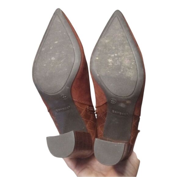 Bamboo Bellflower Faux Suede Alligator Detail Booties In Rust Size 8 - Picture 9 of 12
